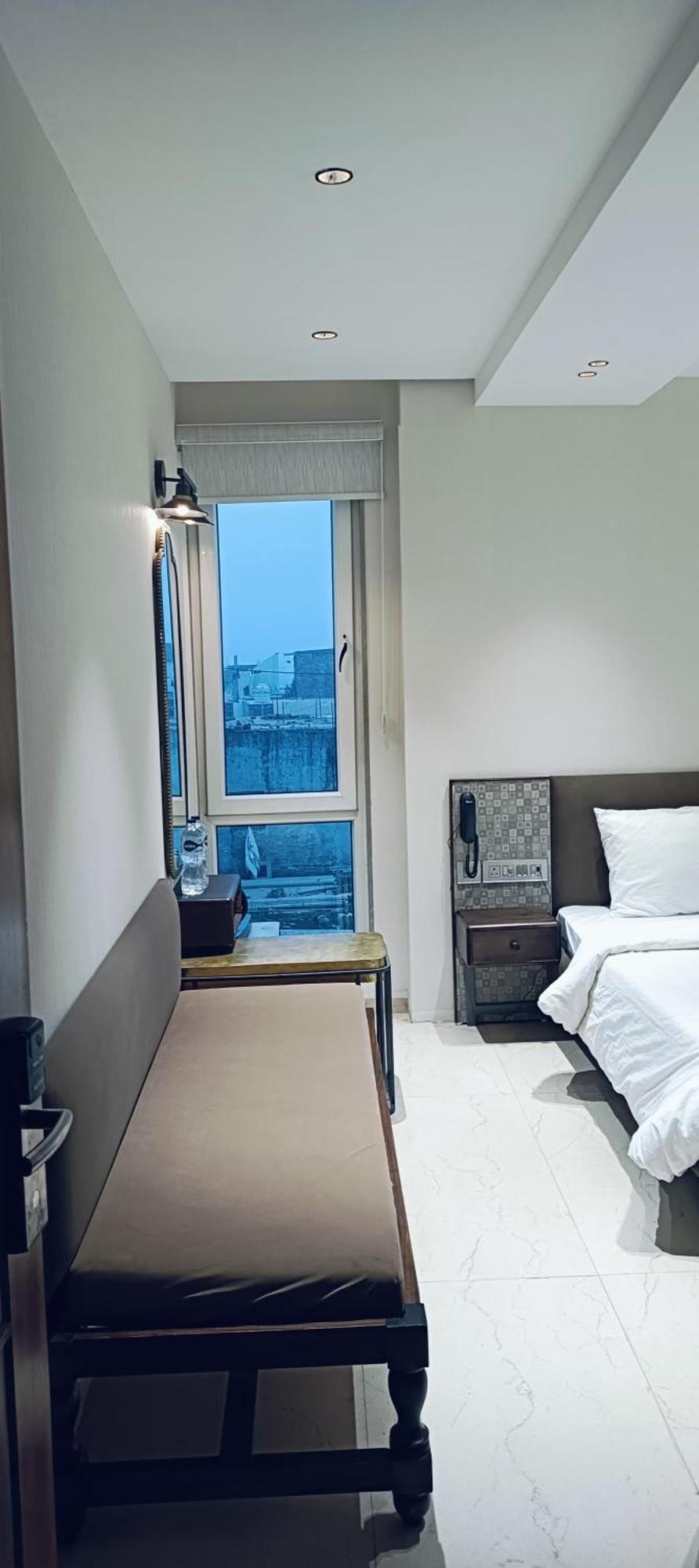 Hari Om Residency 800 Meters From Ram Mandir Ayodhya Hotel Kültér fotó